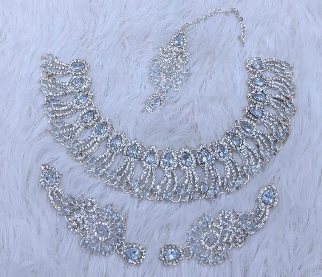 Leaf Design Zircon Artificial Set