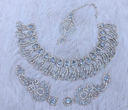 Leaf Design Zircon Artificial Set